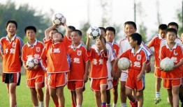 国安青训爆料最新消息视频,揭秘一线队年轻球员选拔与培养机制”